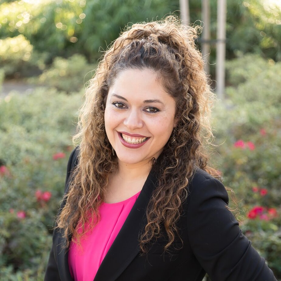 Maria Valencia photo